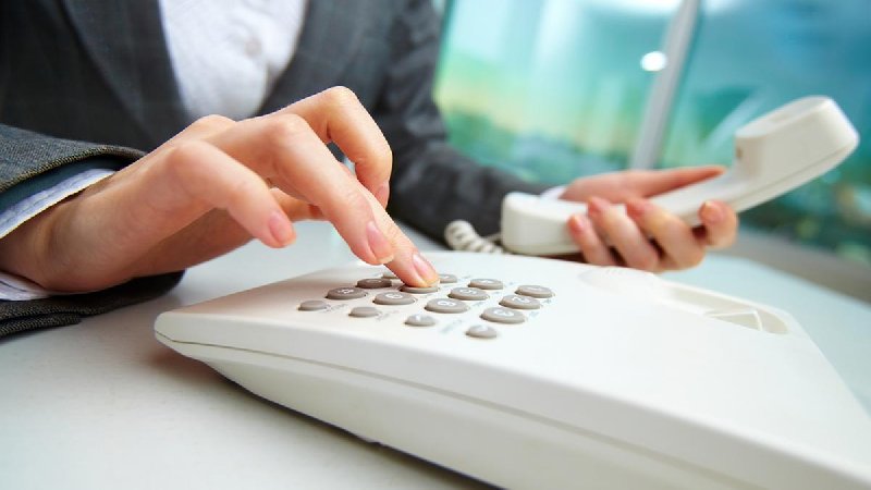 Odbieranie Telefonów. Praca Dodatkowa